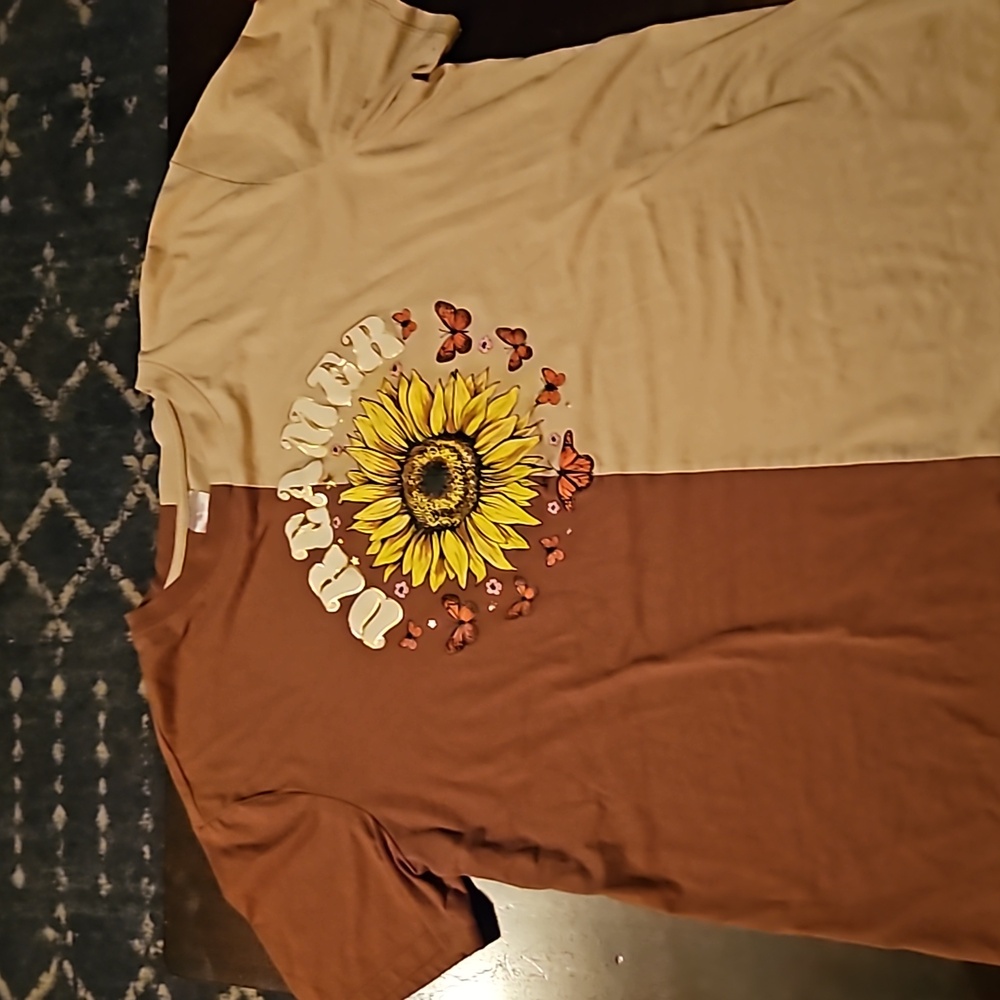 Dreamer graphic tee